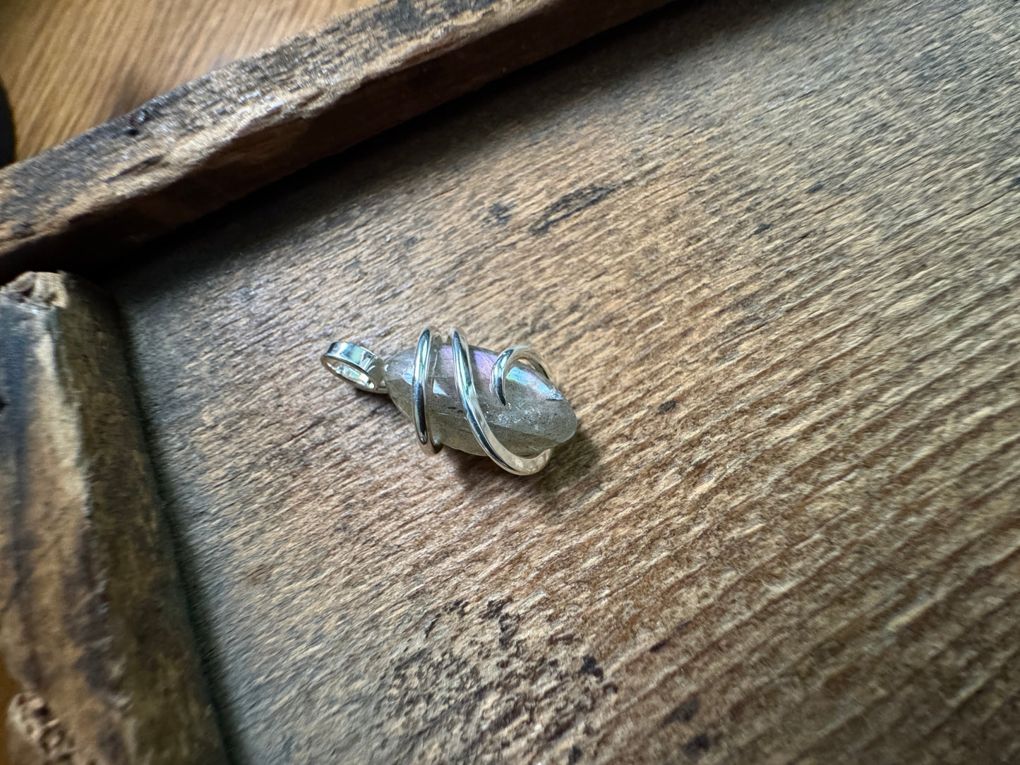 Pink labradorite in sterling silver pendant