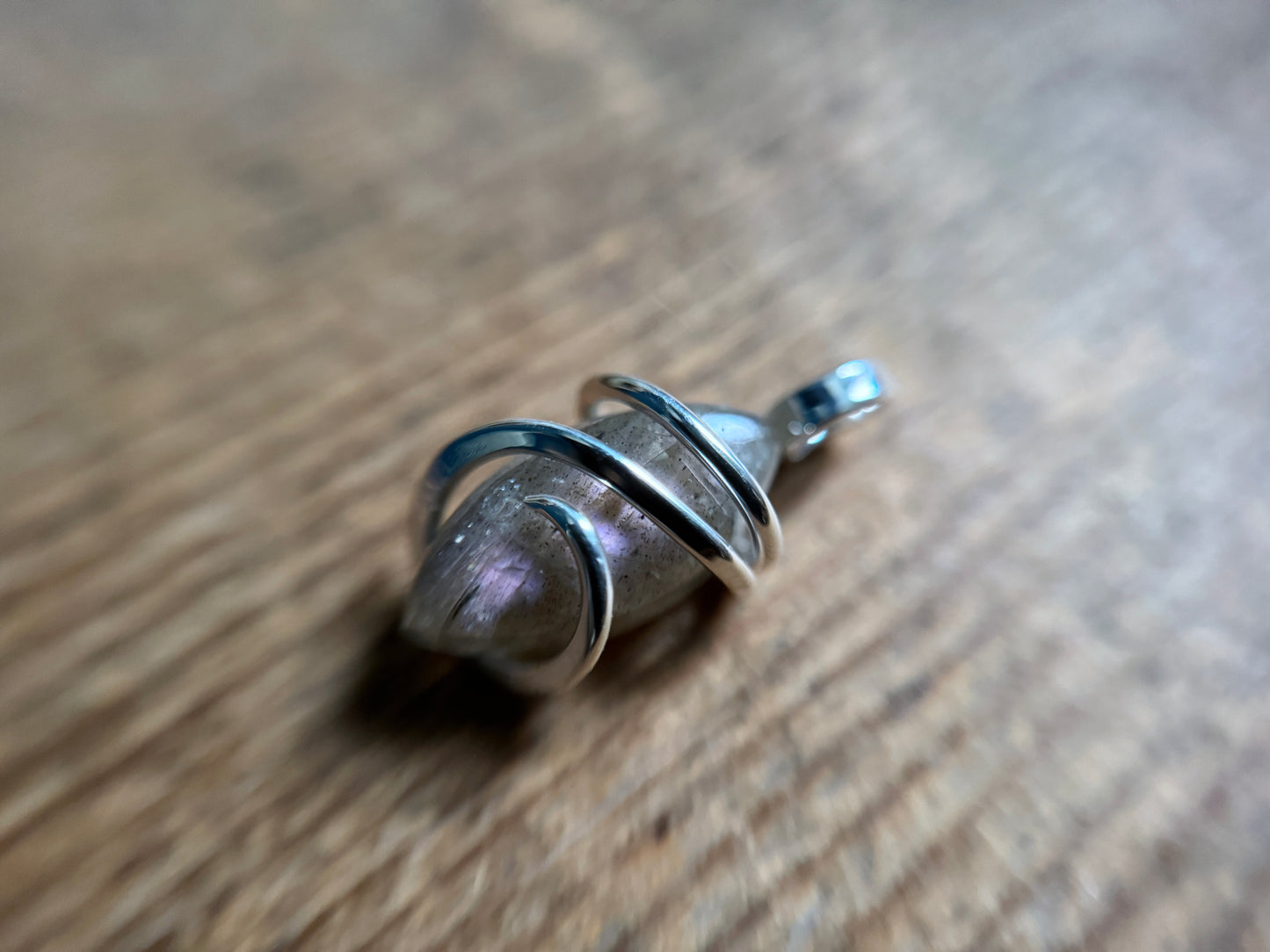 Pink labradorite in sterling silver pendant