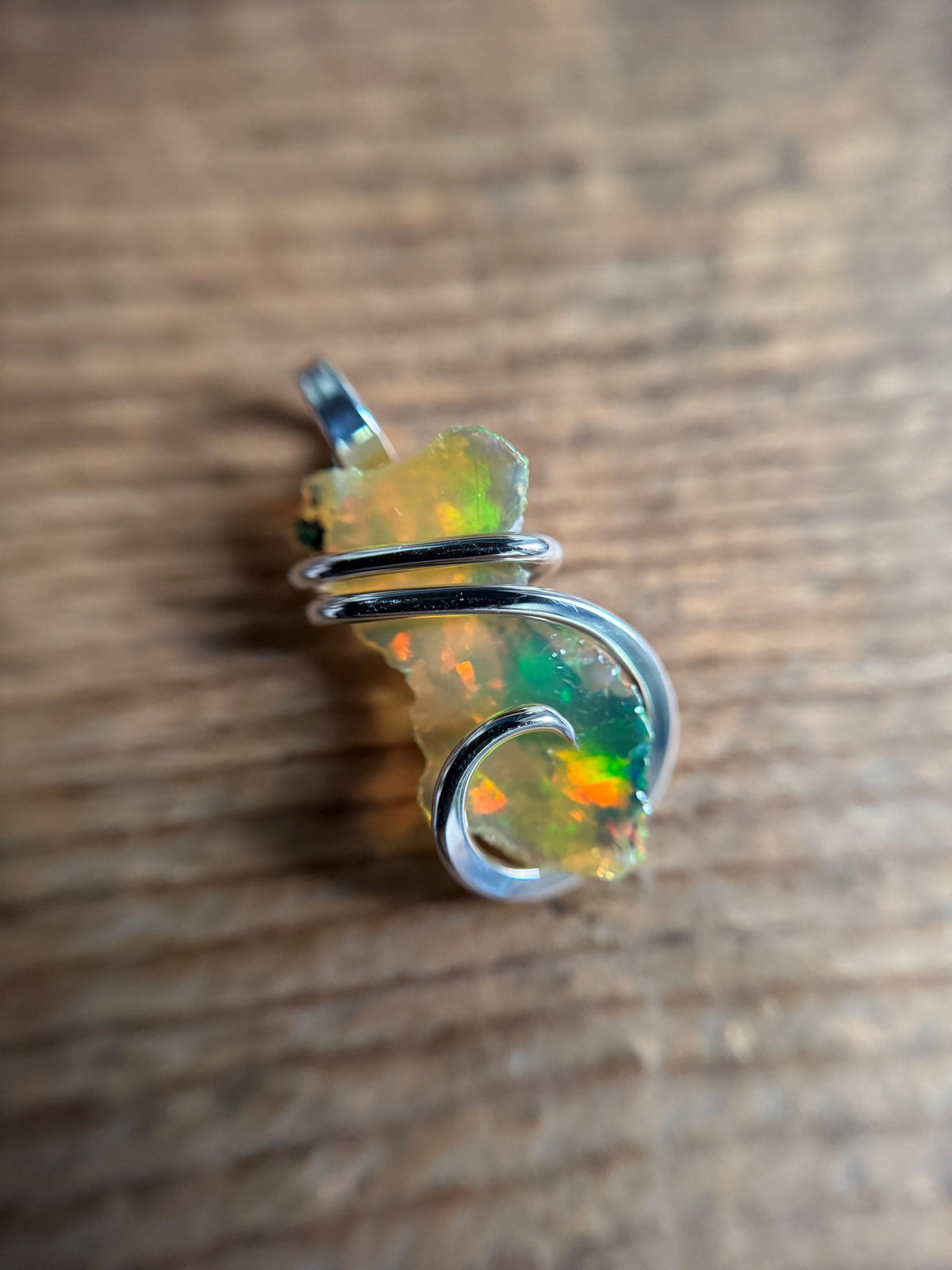 Welo opal in sterling silver pendant