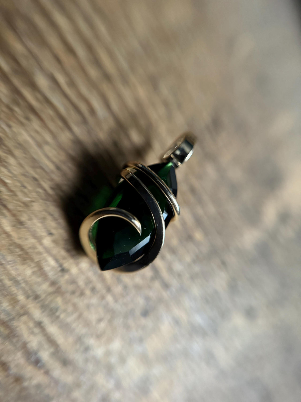 Mt St Helens obsidianite in 14k gold pendant