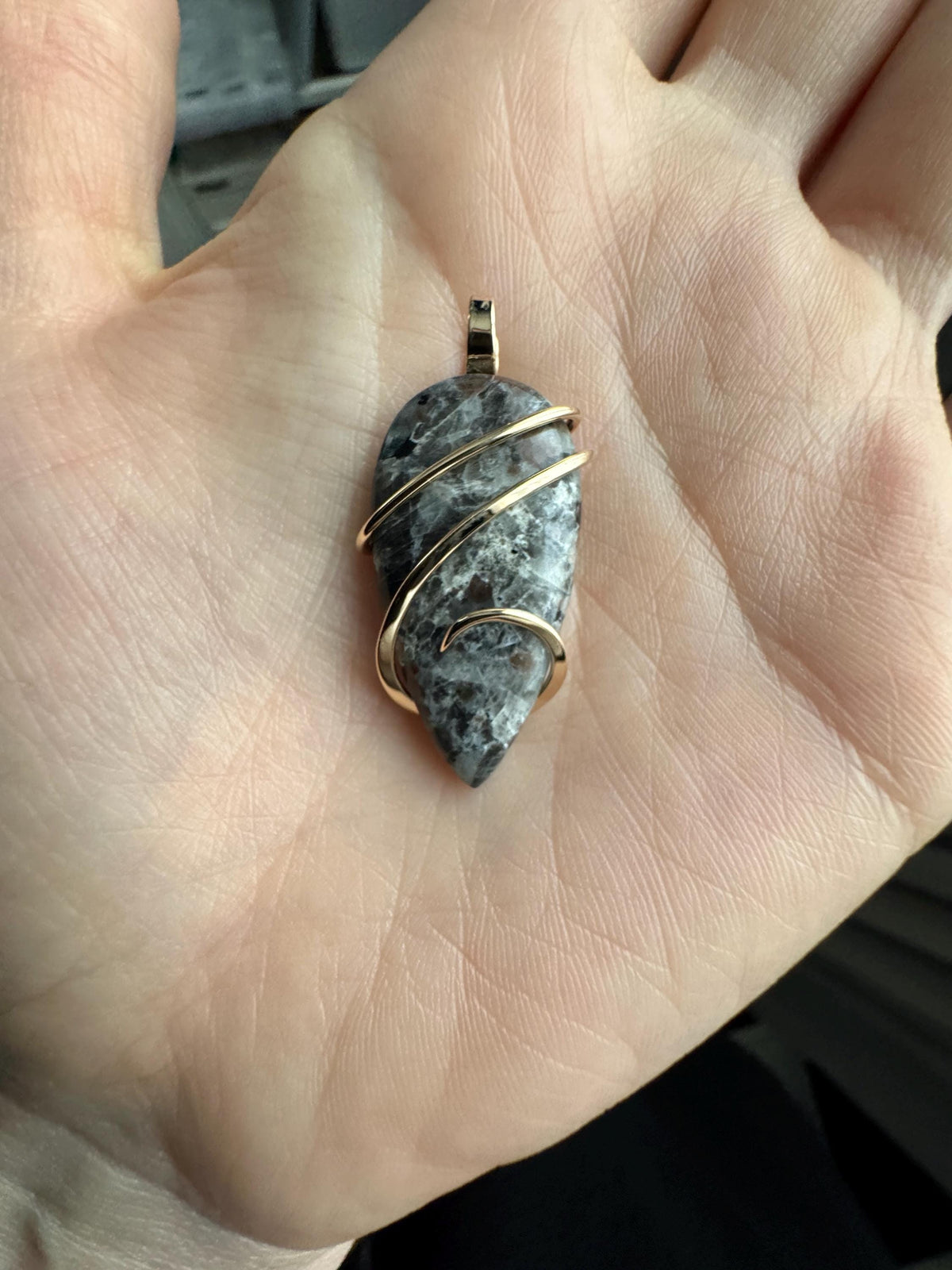 Yooperlite in 14k gold pendant