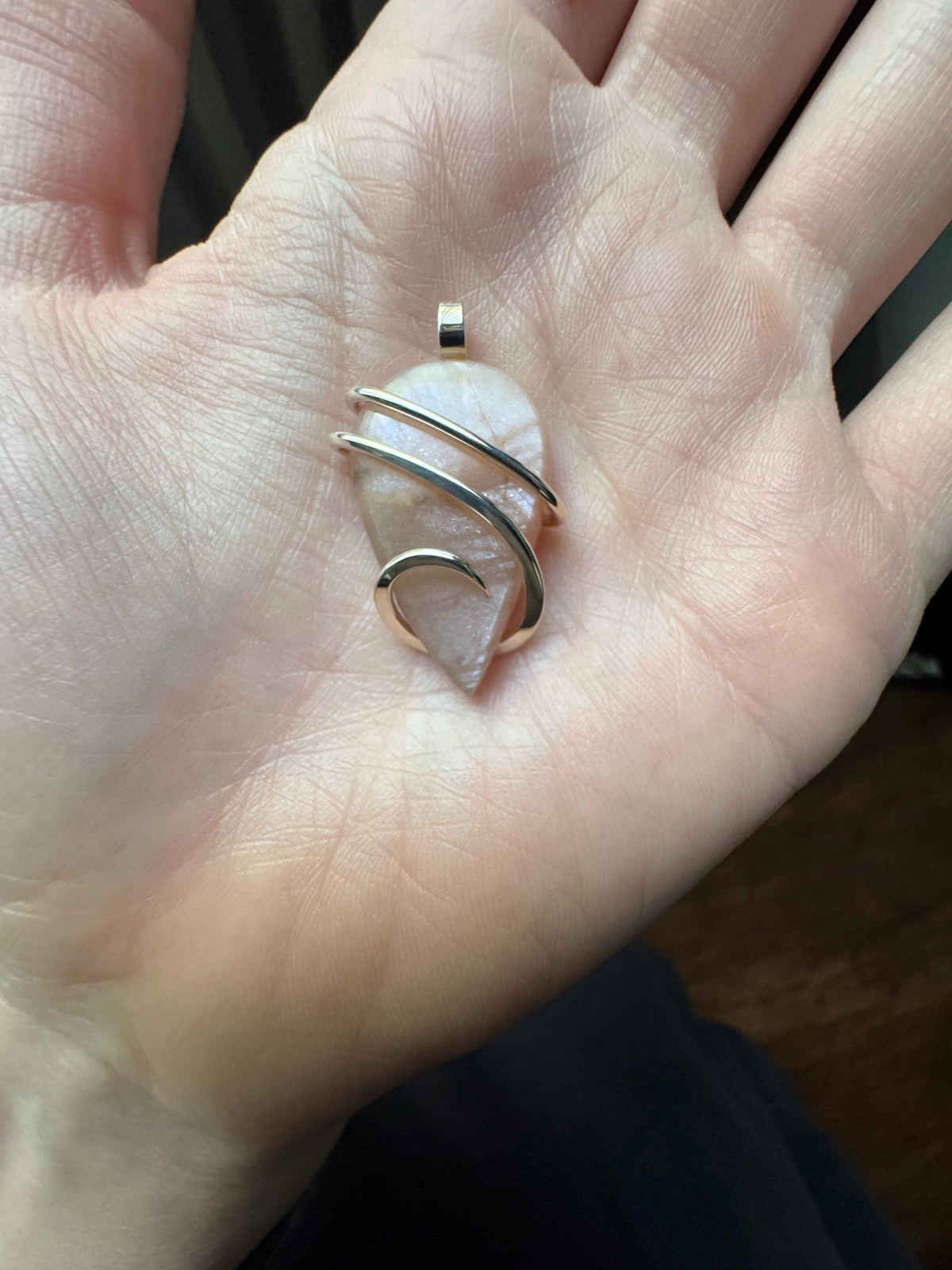 Pink moonstone in sterling silver pendant