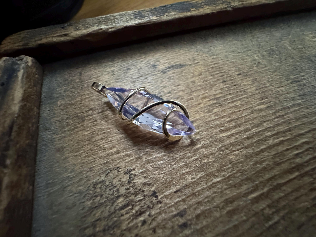 Faceted lavender quartz in 14k gold pendant
