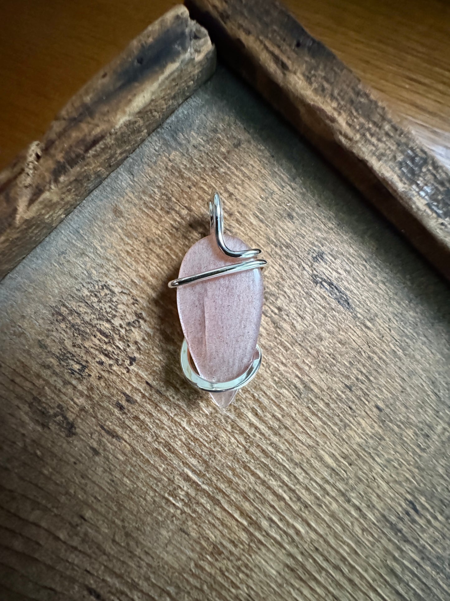 Peach moonstone in sterling silver pendant