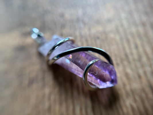 Vera Cruz amethyst crystal in sterling silver pendant