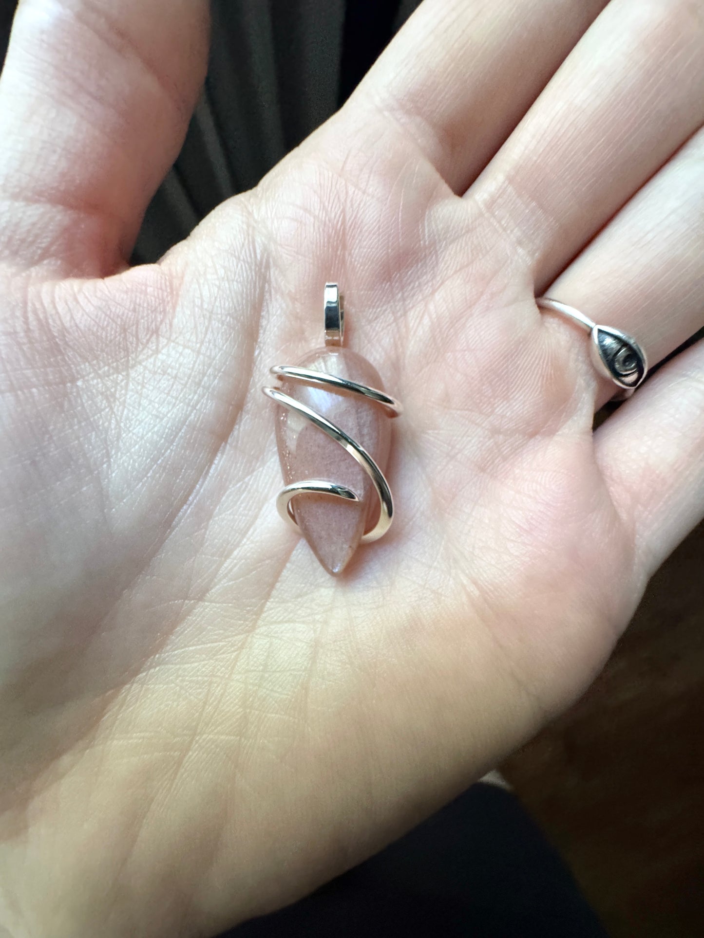 Peach moonstone in sterling silver pendant