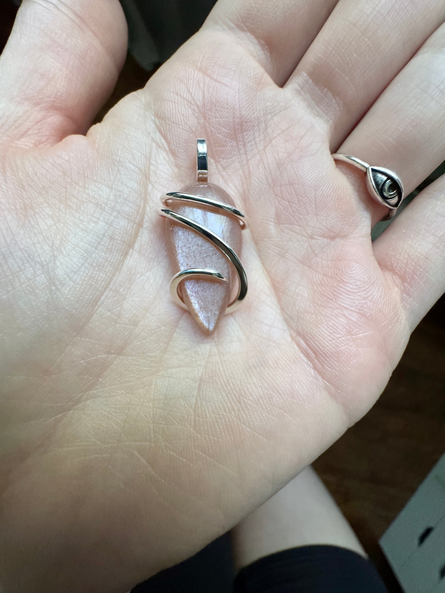 Peach moonstone in sterling silver pendant