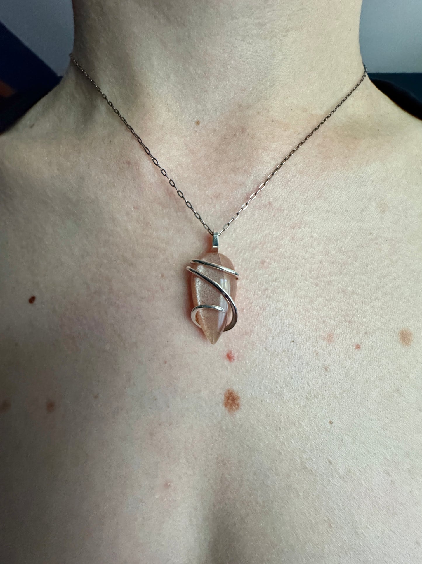 Peach moonstone in sterling silver pendant